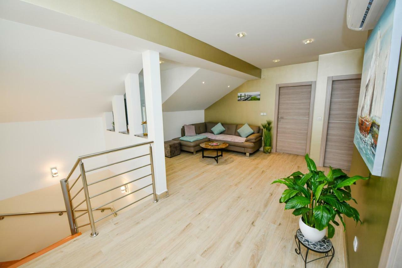 Cambi Lux Apartment Otok  Dış mekan fotoğraf